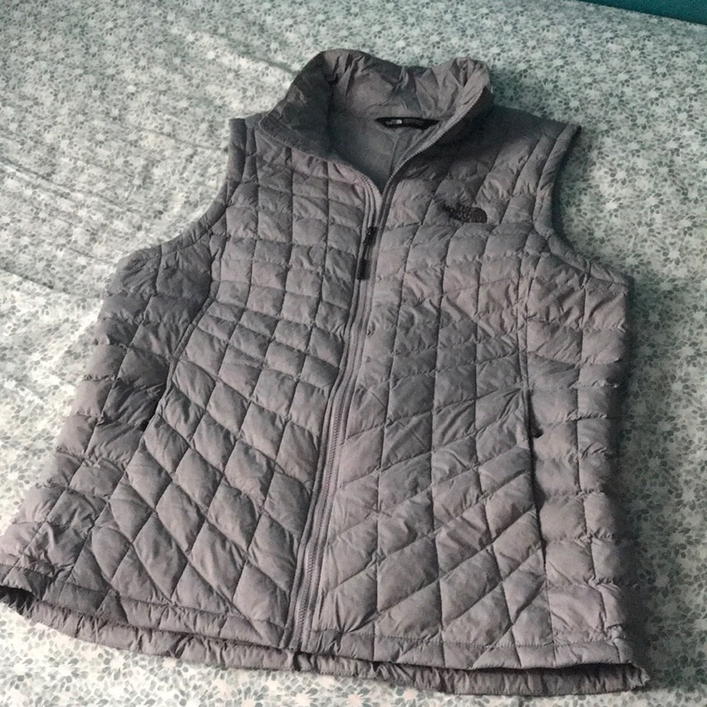 The North Face thermoball vest L